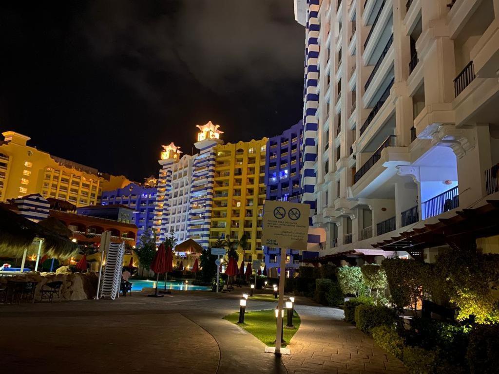 Porto Marina Resort Chalets Families Only Эль-Аламейн Экстерьер фото